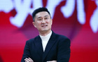 广东队核心后卫续约前景堪忧，场均仅得4分表现低迷，杜锋曾给予三年时间证明自己，如今三名年轻小将强势崛起争夺主力位置
