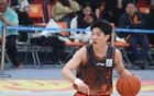CBA联赛最新动态曝光：山东男篮正式更换主教练，四名主力球员基本确定将离队，球队迎来重大调整与阵容重组